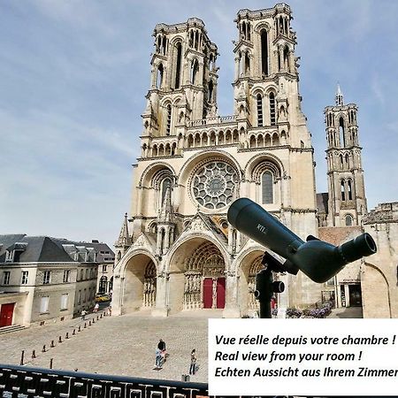 مبيت وإفطار لووْ Logis Du Parvis ***Face Cathedrale/In Front Of The Cathedral*** المظهر الخارجي الصورة